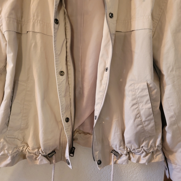 Lucky Brand Light Tan Hooded Windbreaker - Picture 3 of 4